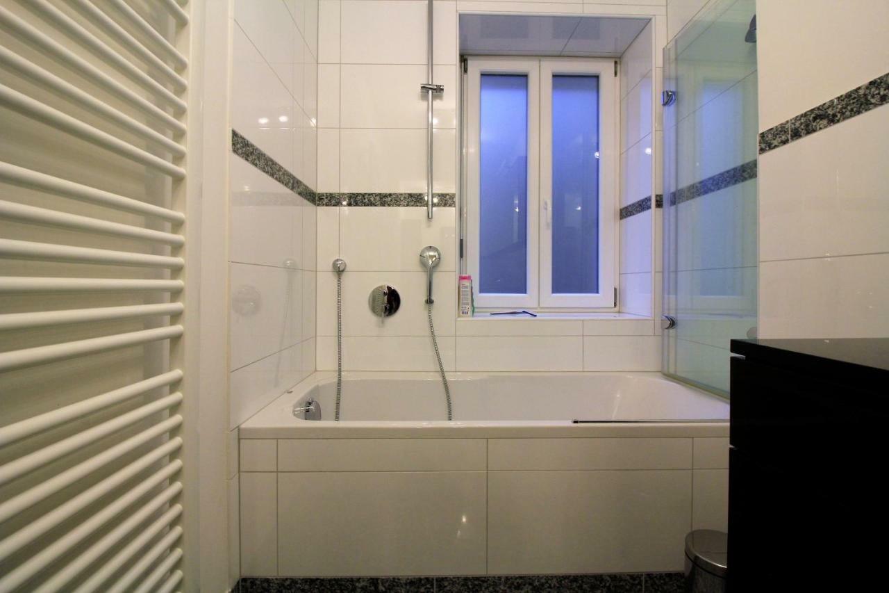 Luxury City Apartment - View Of River And Castle Вюрцбург Екстериор снимка