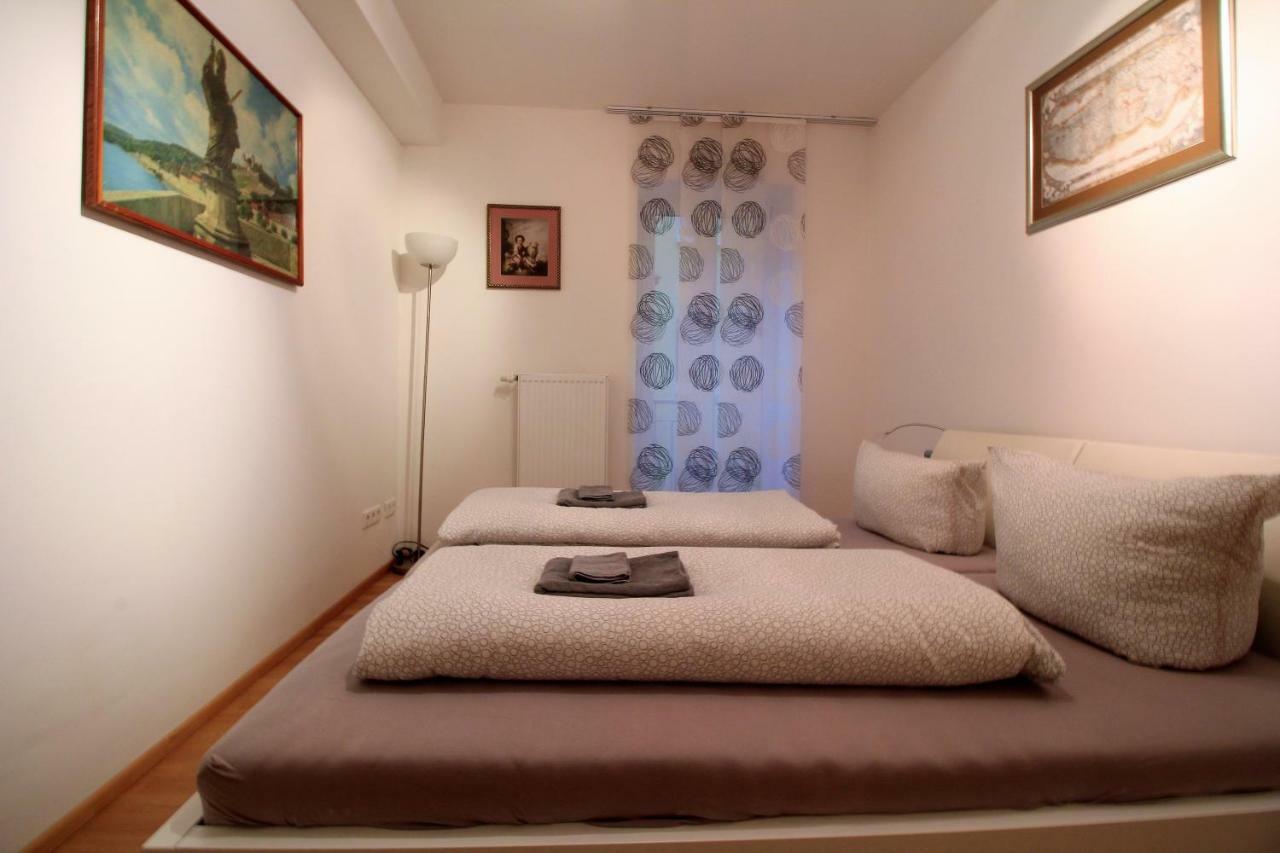 Luxury City Apartment - View Of River And Castle Вюрцбург Екстериор снимка